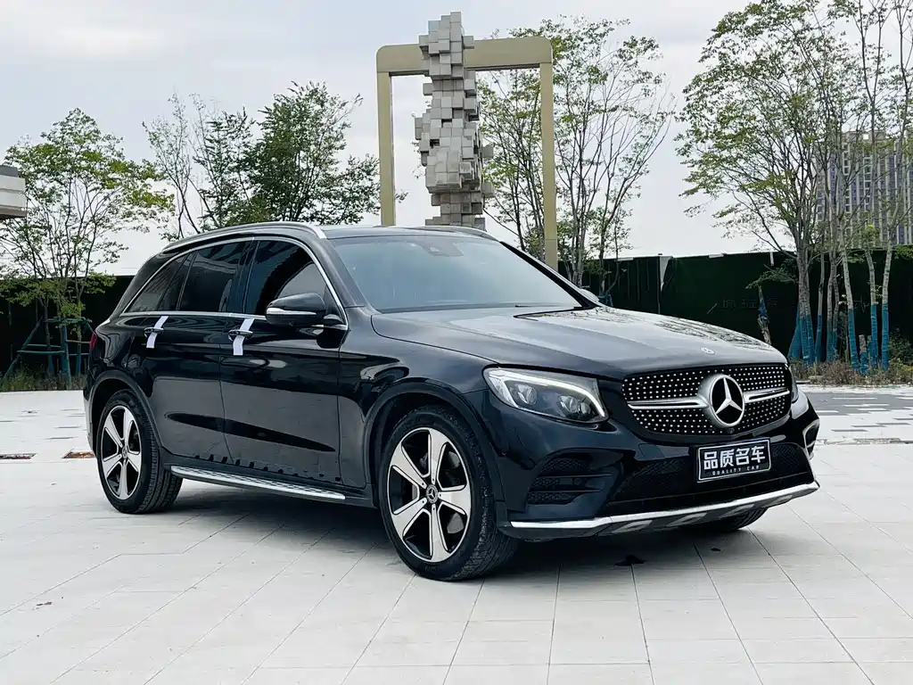 MERCEDES-BENZ  GLC