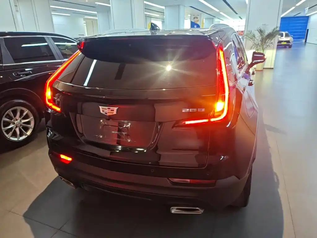 Cadillac XT4 — миниатюра 6