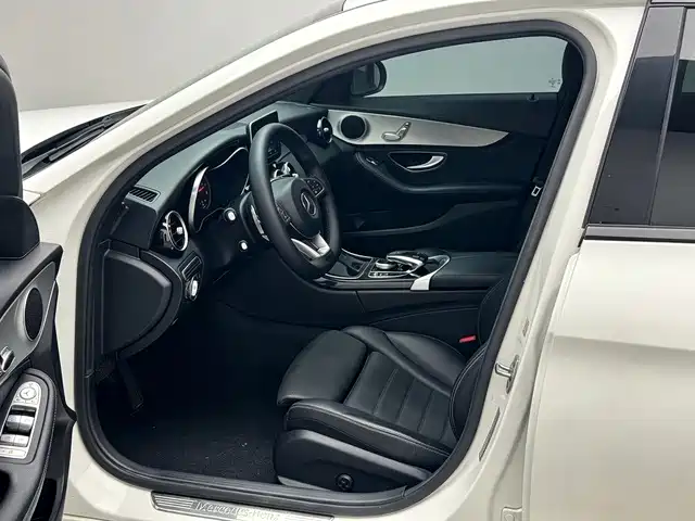 Mercedes-Benz C-Class — миниатюра 10