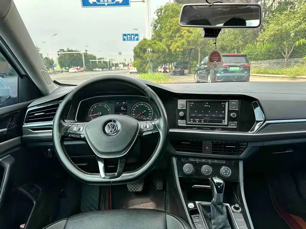 Volkswagen Sagitar — миниатюра 10