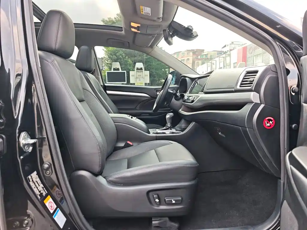 Toyota Highlander — миниатюра 21