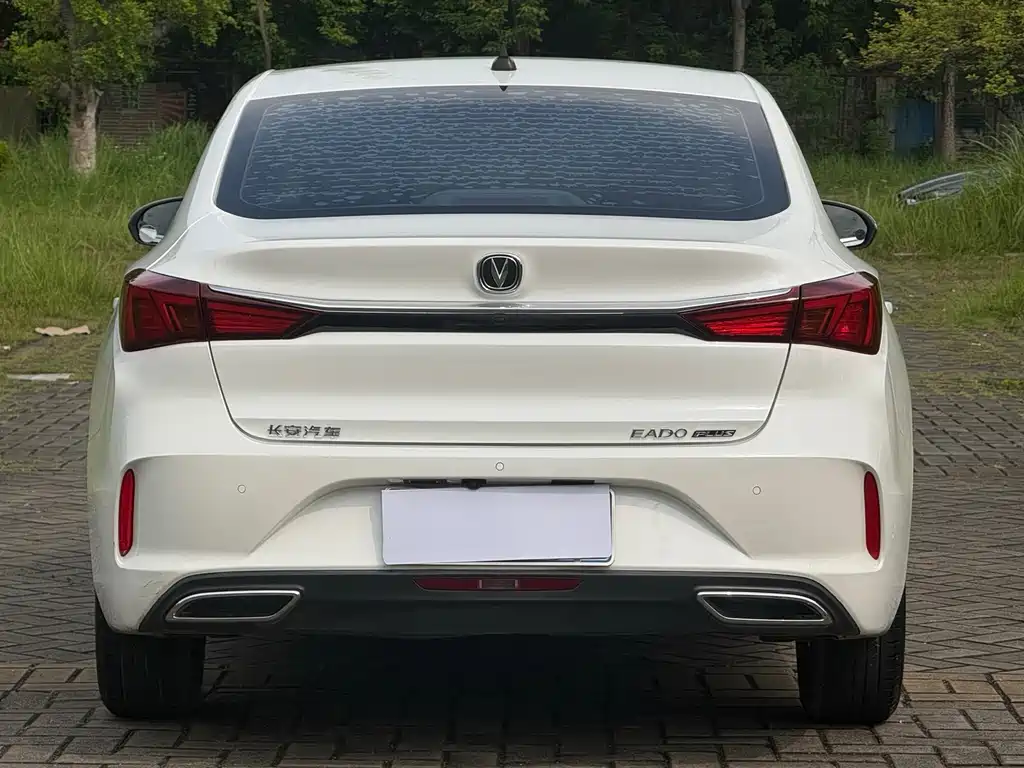 Changan Eado — миниатюра 8