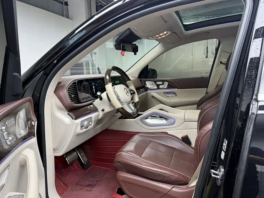 Mercedes-Benz GLS — миниатюра 8