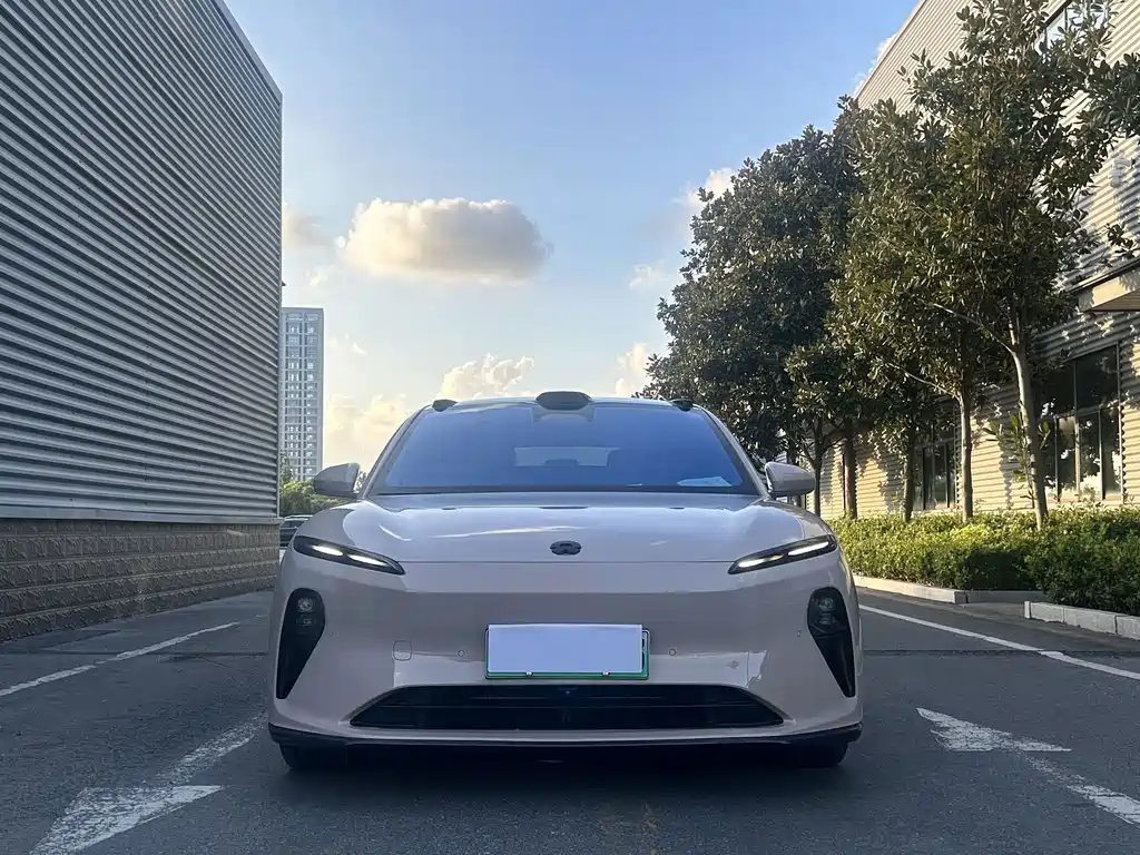 NIO ET5 — миниатюра 10