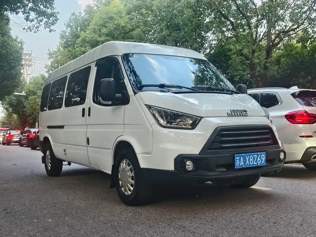 JMC Tesla — миниатюра 3