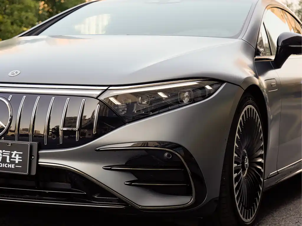 MERCEDES-BENZ EQS AMG