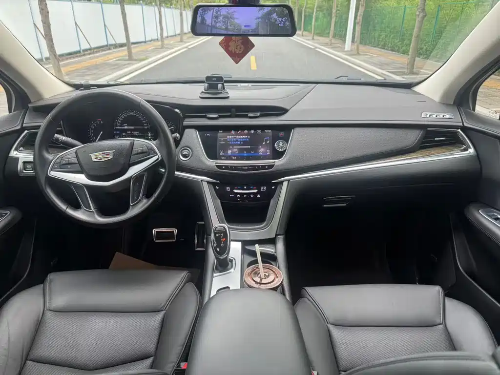 Cadillac XT5 — миниатюра 9