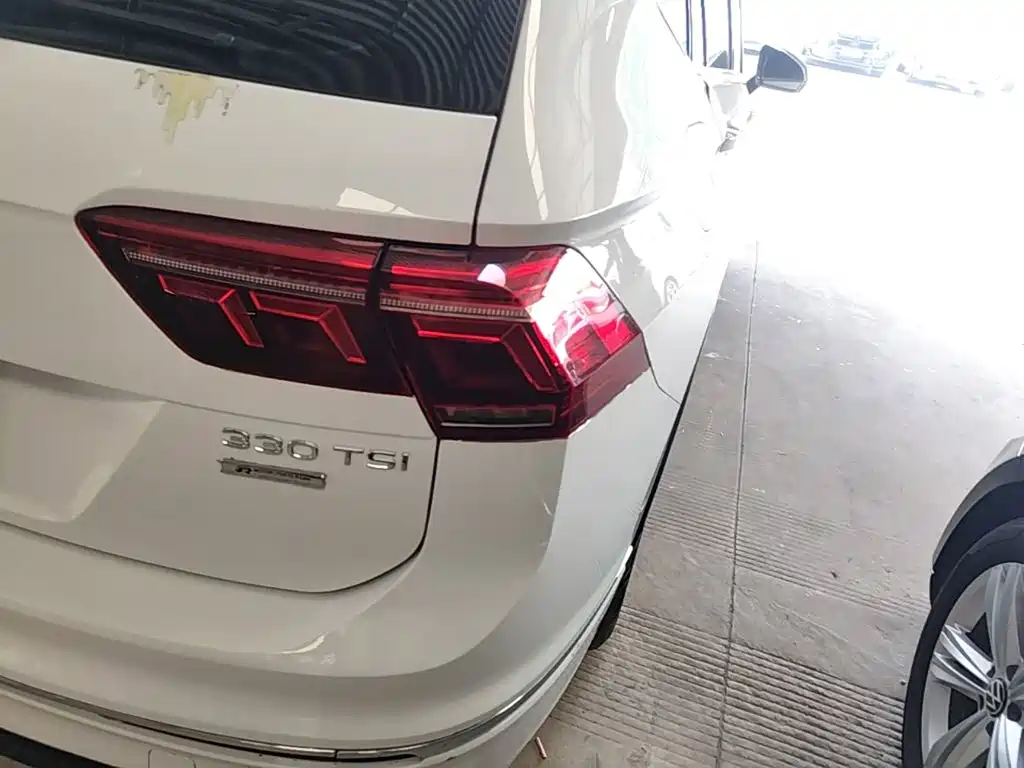 Volkswagen Tiguan L — миниатюра 8