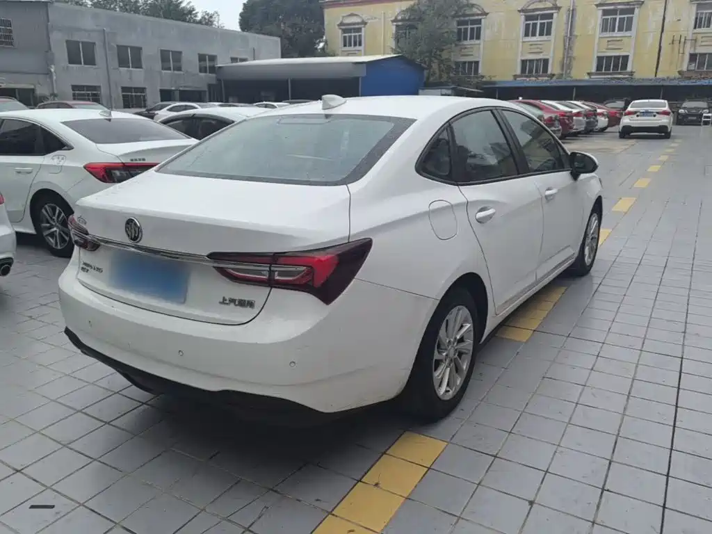 Buick Verano — миниатюра 7