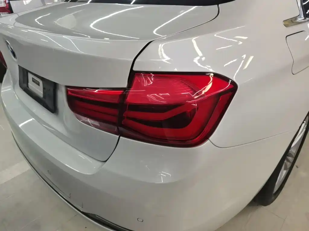BMW 3 Series — миниатюра 8