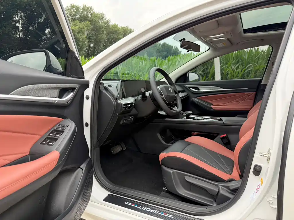 Changan Eado — миниатюра 4