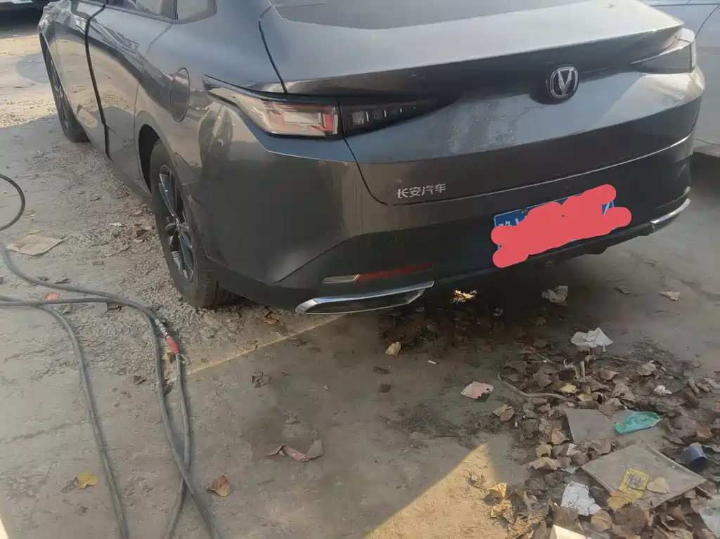 Changan Yida — миниатюра 4