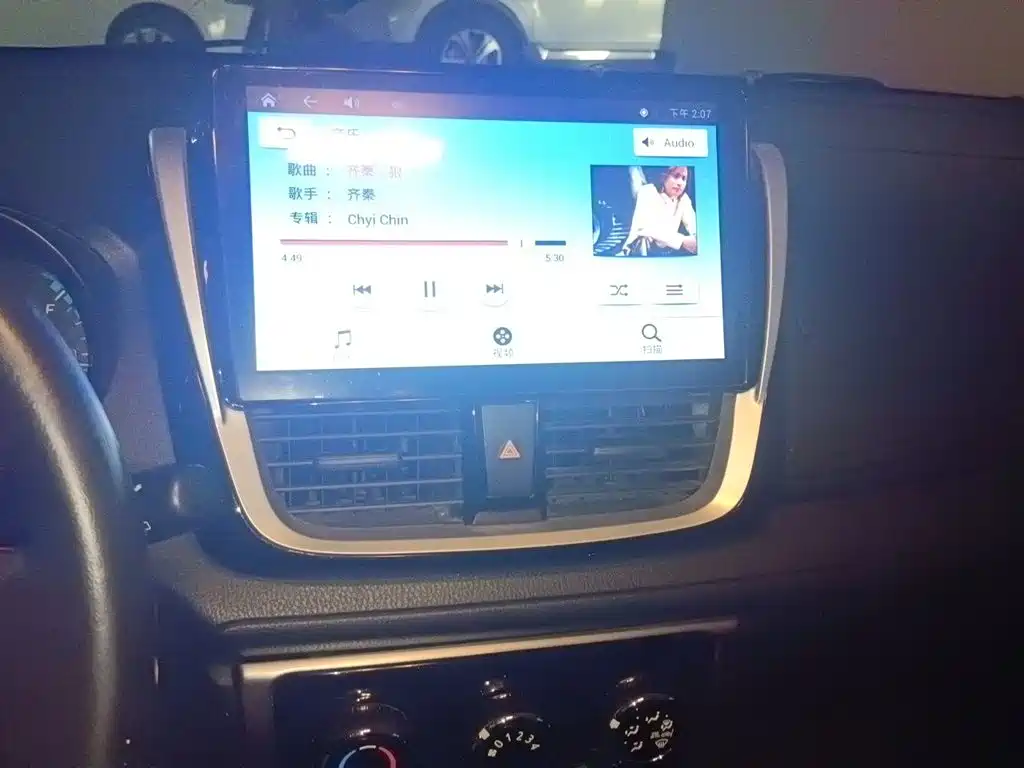 Toyota Yaris L — миниатюра 9