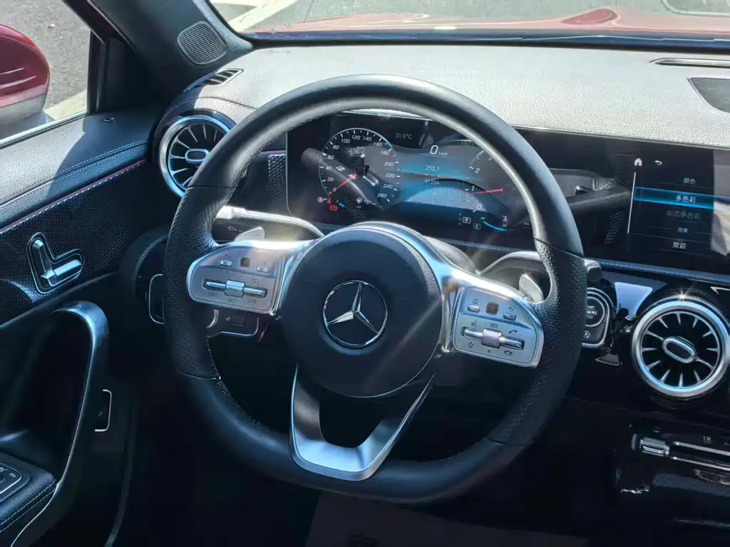 Mercedes-Benz A-Class — миниатюра 8