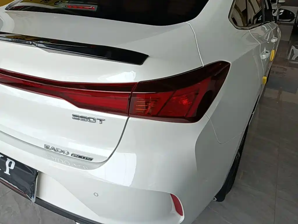 Changan Eado — миниатюра 8