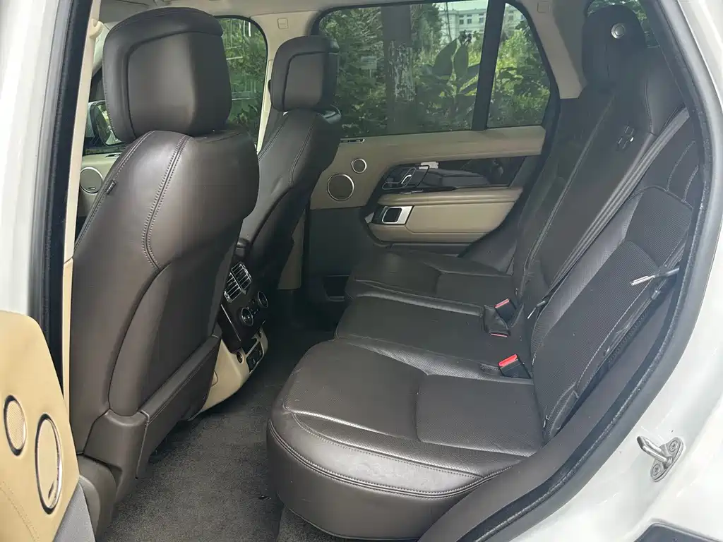 Land Rover Range Rover — миниатюра 9
