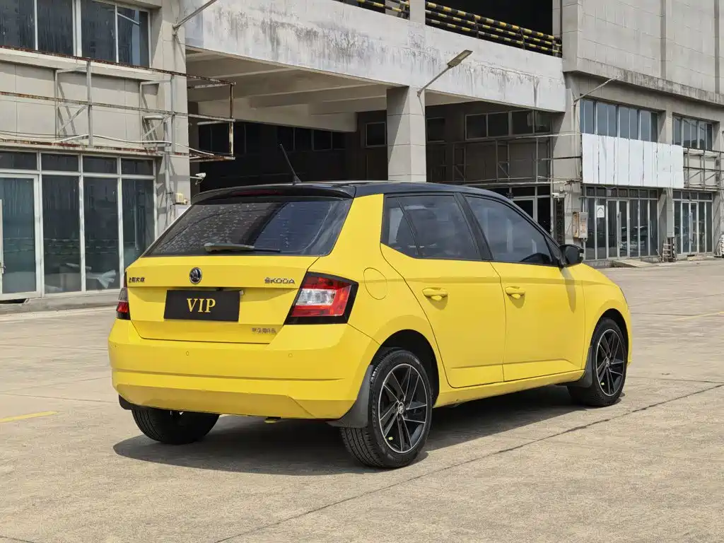 Skoda Fabia — миниатюра 6