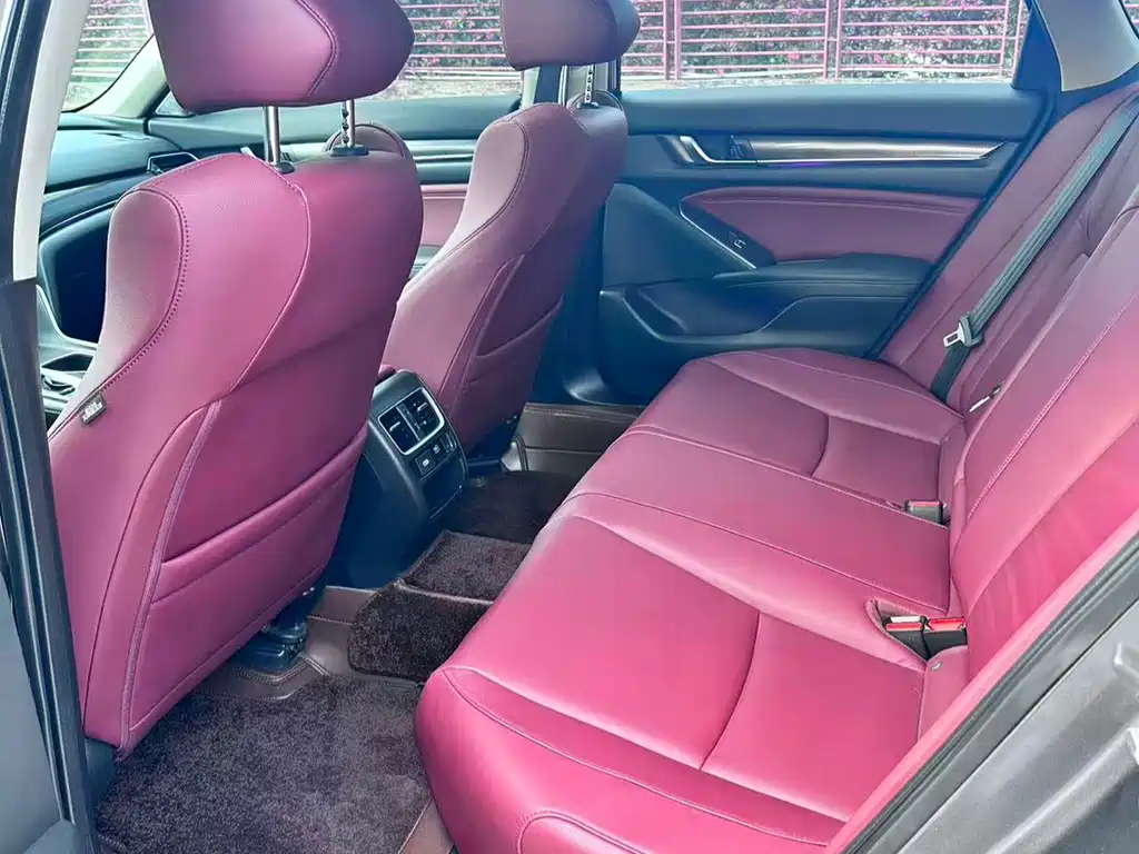 Honda Accord — миниатюра 9