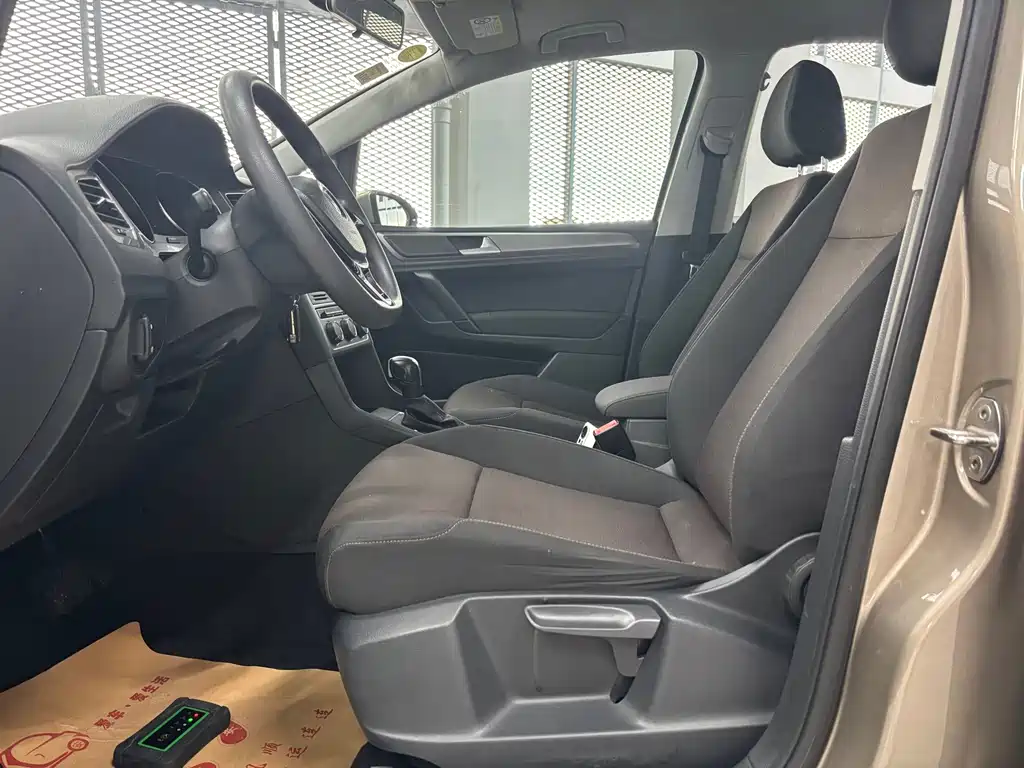 Volkswagen Golf Sportsvan — миниатюра 10