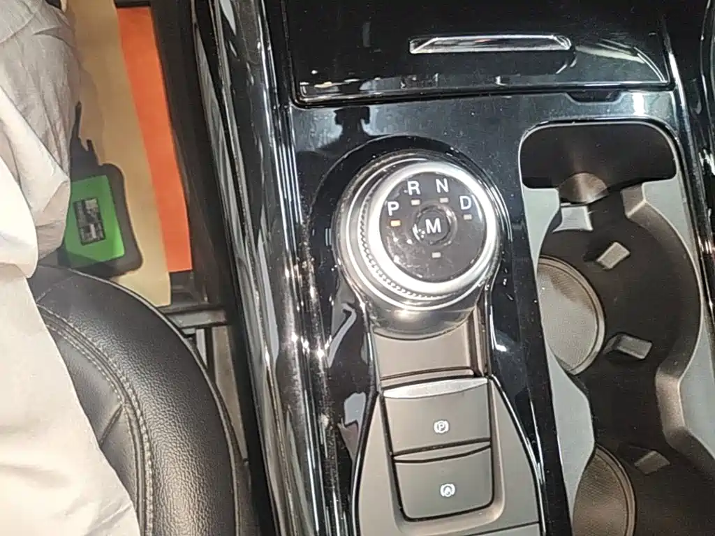 Ford Explorer — миниатюра 14
