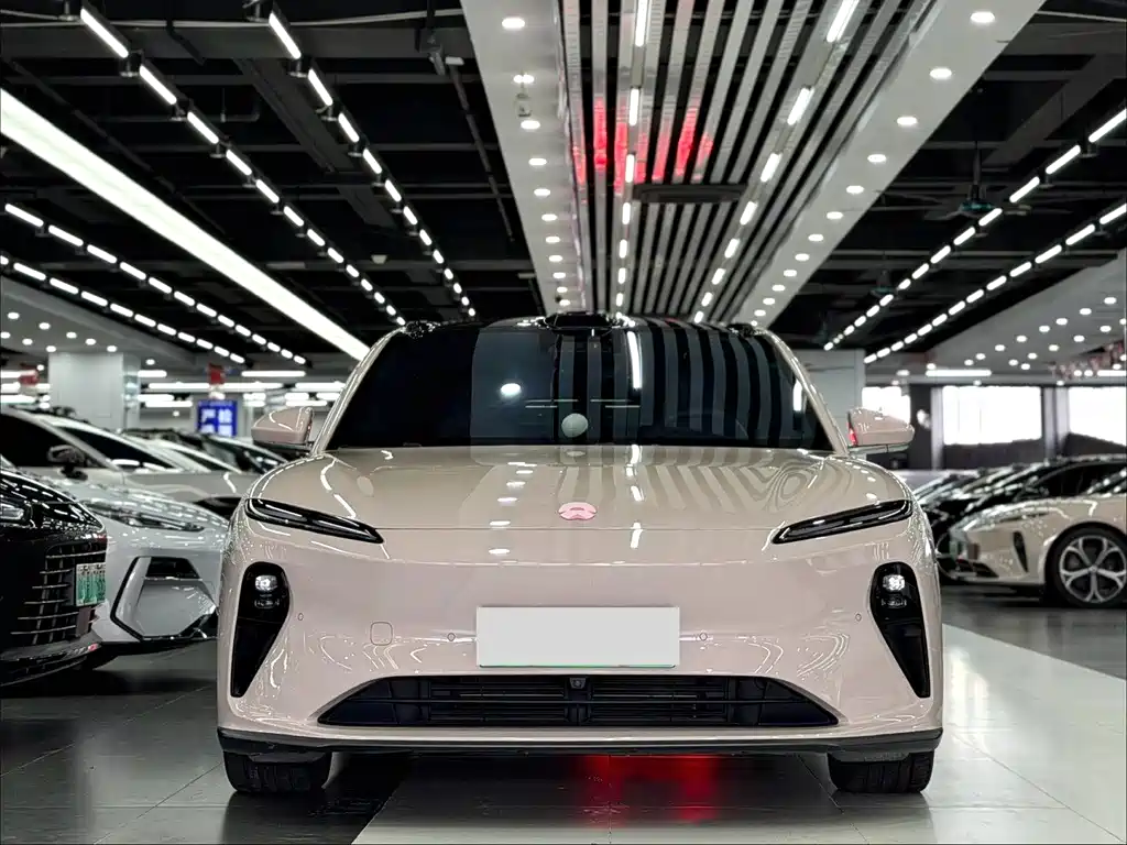NIO ET5T — миниатюра 6