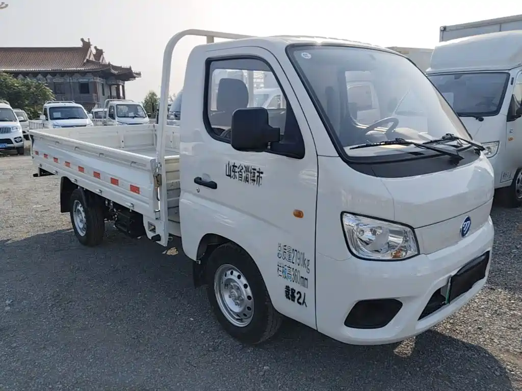 Foton Xiangling M New Energy — миниатюра 4