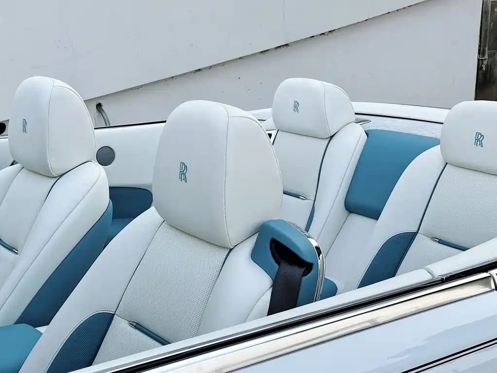 Rolls-Royce Dawn — миниатюра 17