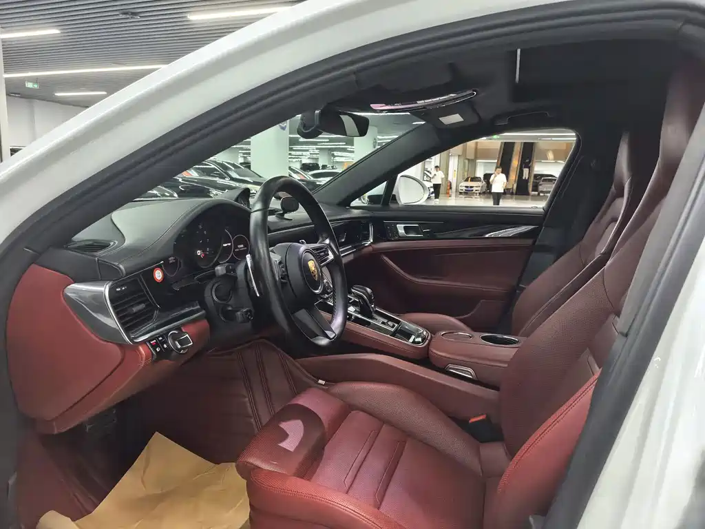 Porsche Panamera — миниатюра 4