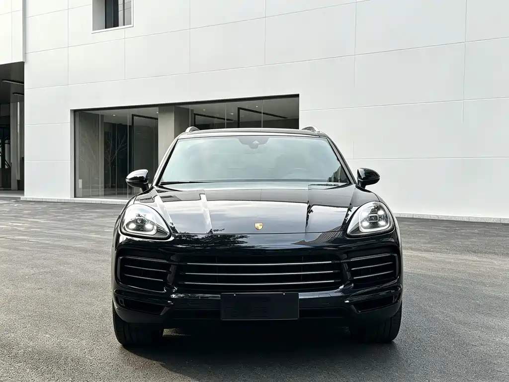 Porsche Cayenne — миниатюра 3