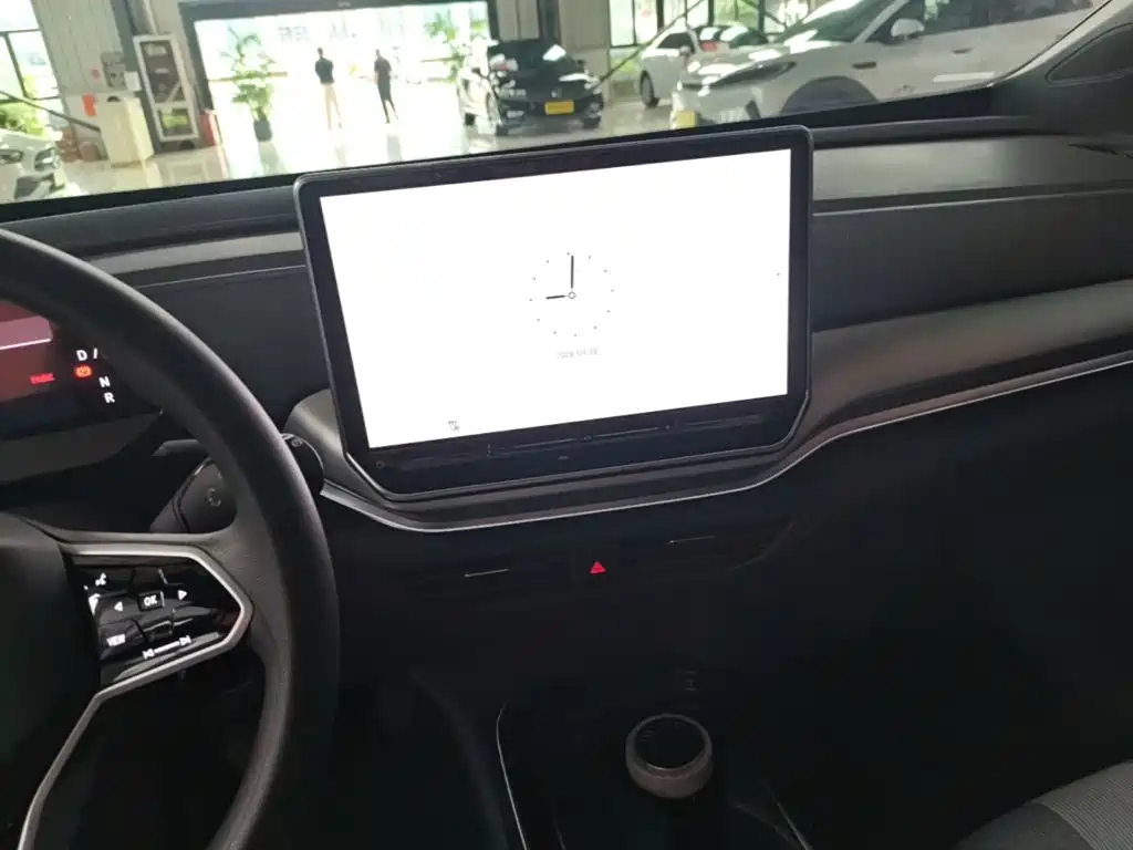 Volkswagen ID.4 Crozz — миниатюра 13