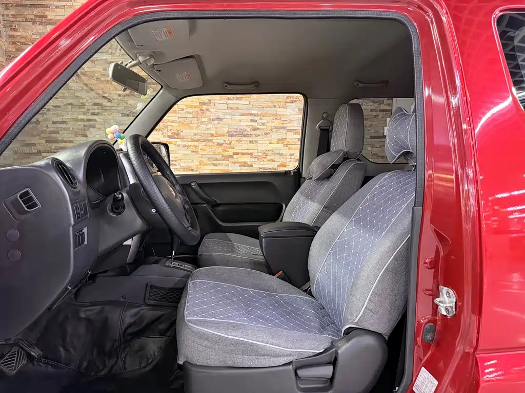 Suzuki Jimny — миниатюра 5