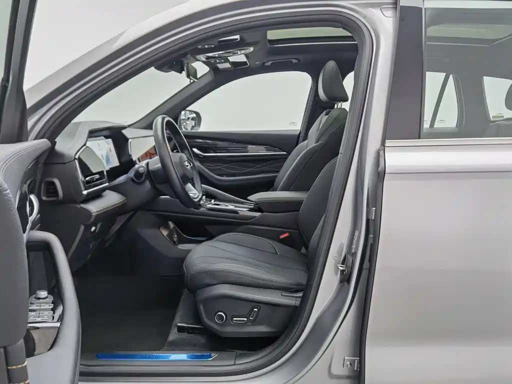 Geely Xingyue L — миниатюра 10