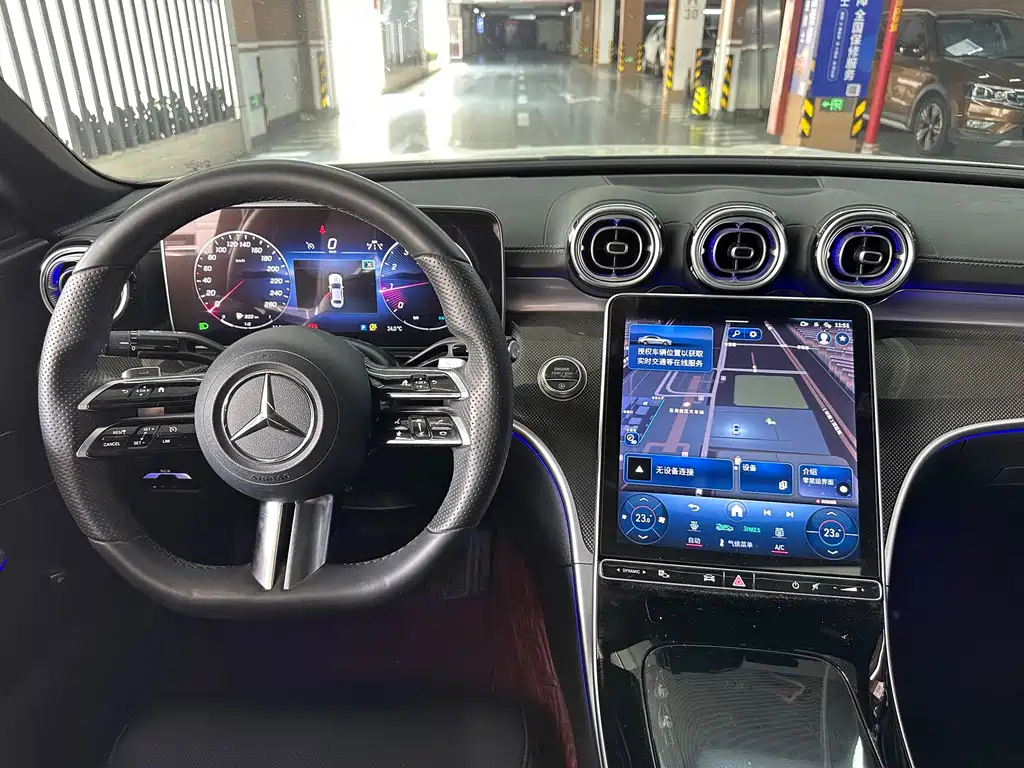 Mercedes-Benz C-Class — миниатюра 13