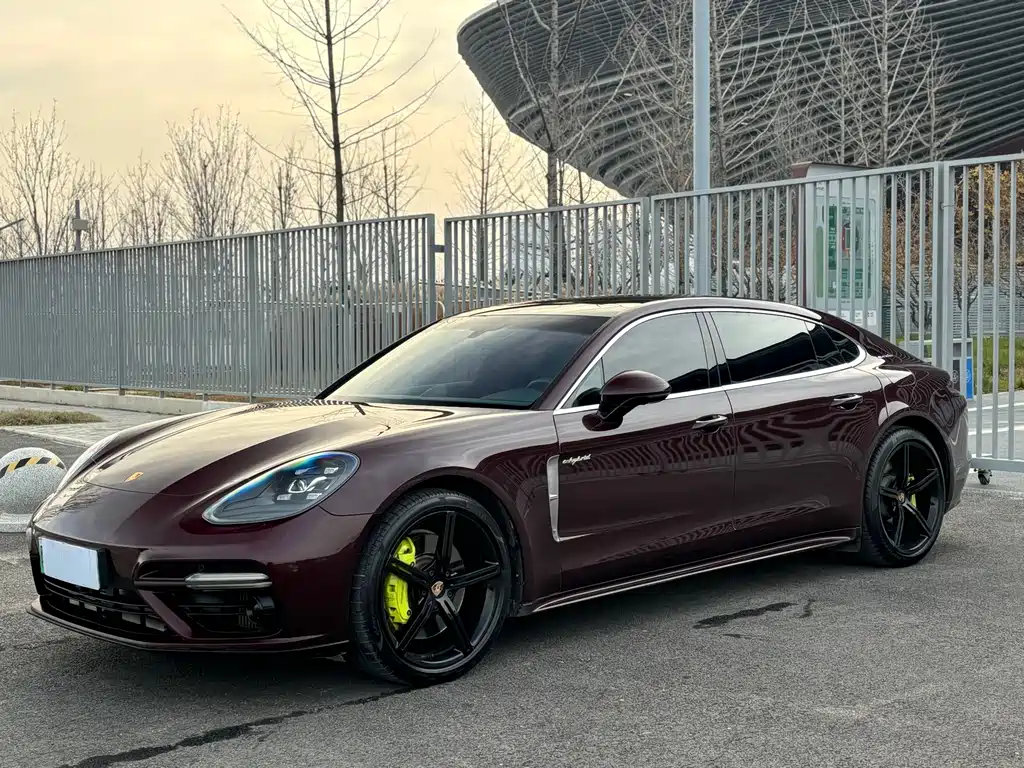 PORSCHE PANAMERA NEW ENERGY