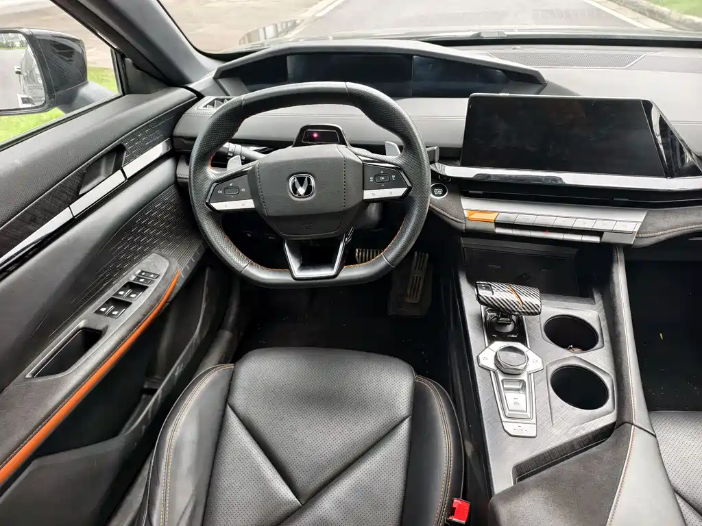 Changan UNI-V 2022 1.5T Sport