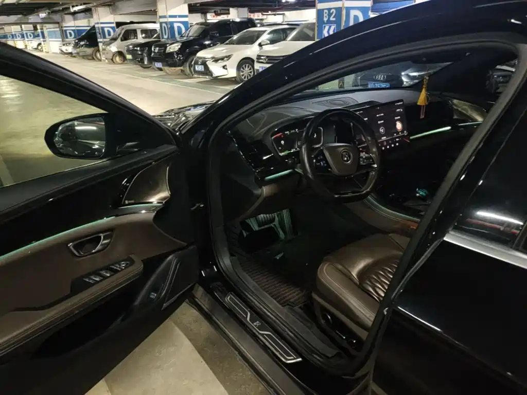 BYD Han — миниатюра 12