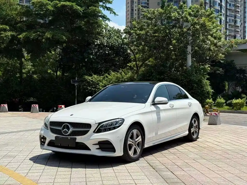 Mercedes-Benz C-Class — миниатюра 2