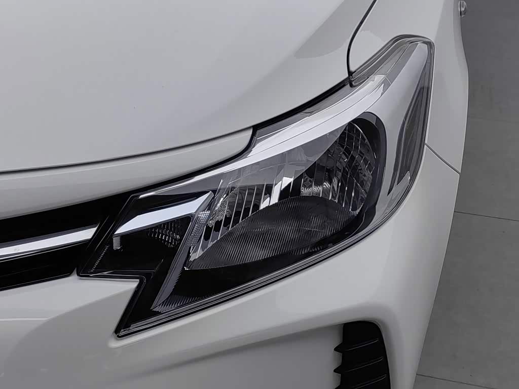 Toyota Vios 1.5 л 2021 г. Белый, пробег 37500 км