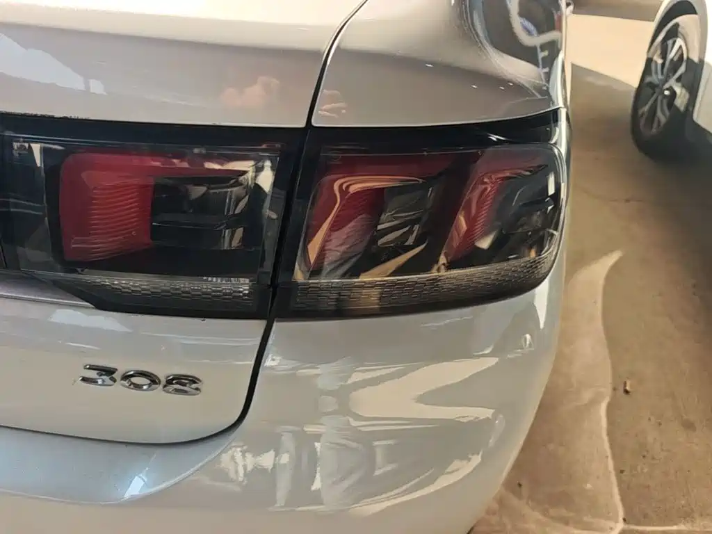 Peugeot 308 — миниатюра 8