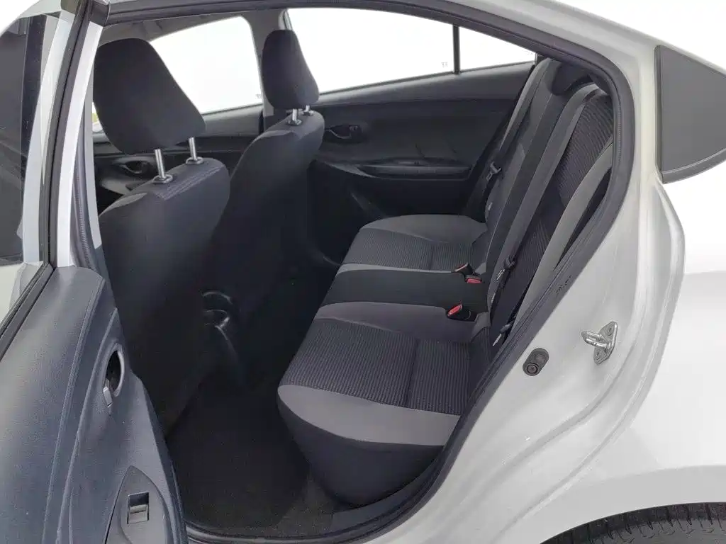 Toyota Vios — миниатюра 15