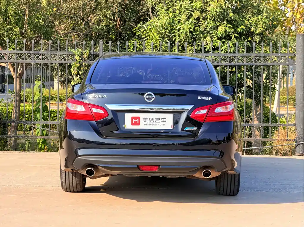 Nissan Teana — миниатюра 5
