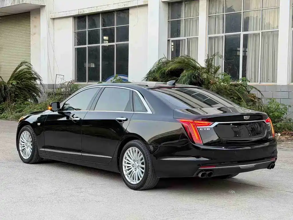 Cadillac CT6 — миниатюра 5