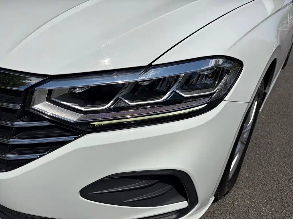Volkswagen Lavida — миниатюра 3