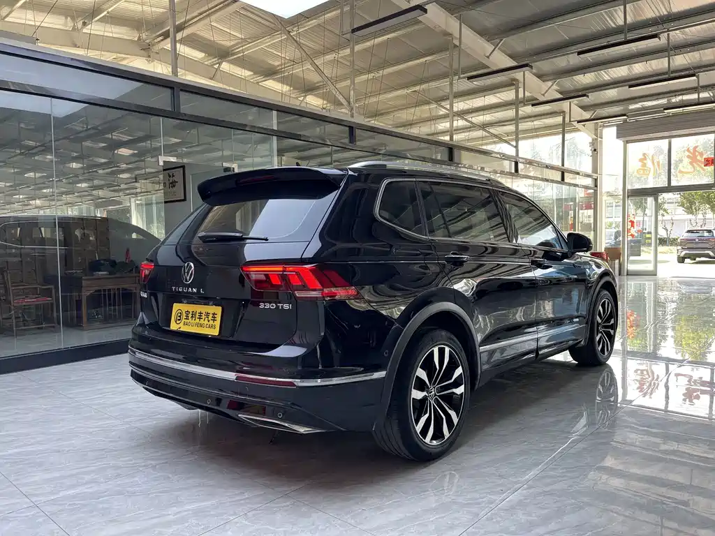 Volkswagen Tiguan L — миниатюра 6