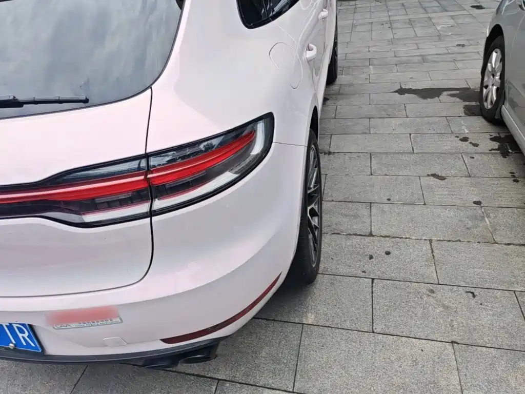 Porsche Macan — миниатюра 8