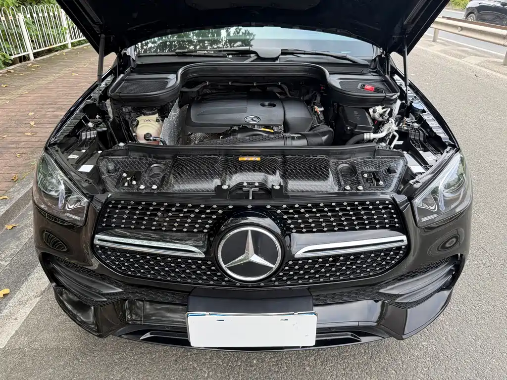 Mercedes-Benz GLE Coupe — миниатюра 8