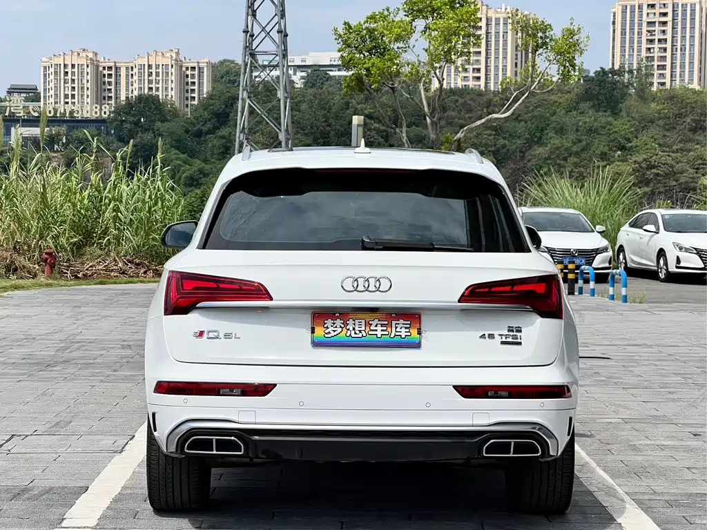 Audi Q5L — миниатюра 7