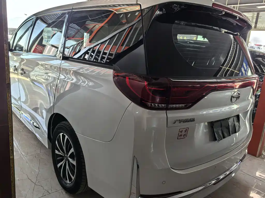 GAC TRUMPCHI M8