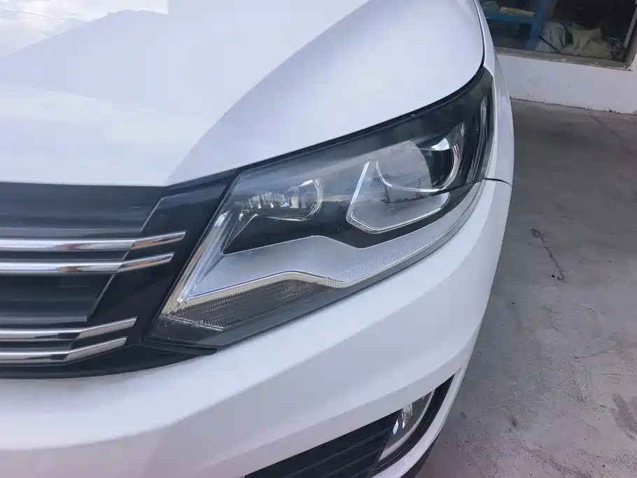 Volkswagen Tiguan — миниатюра 5