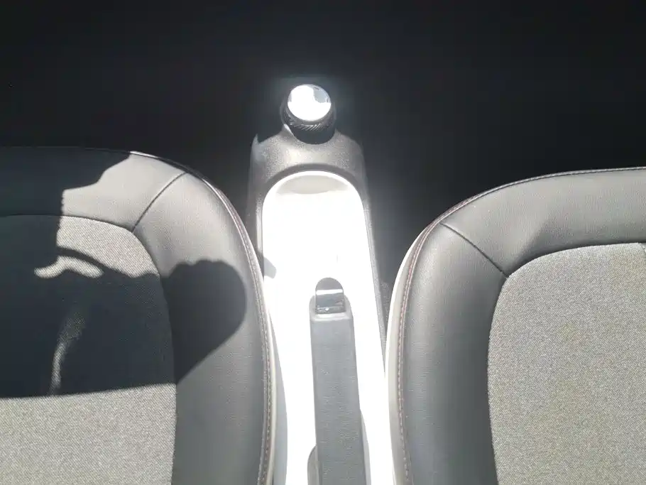 Wuling MINIEV — миниатюра 16